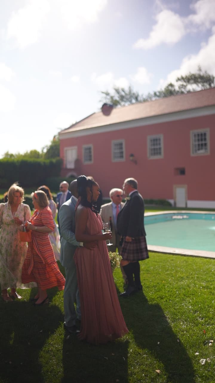 Stilvolle Hochzeit in einer historischen Location in der romantischen Landschaft von Sintra.